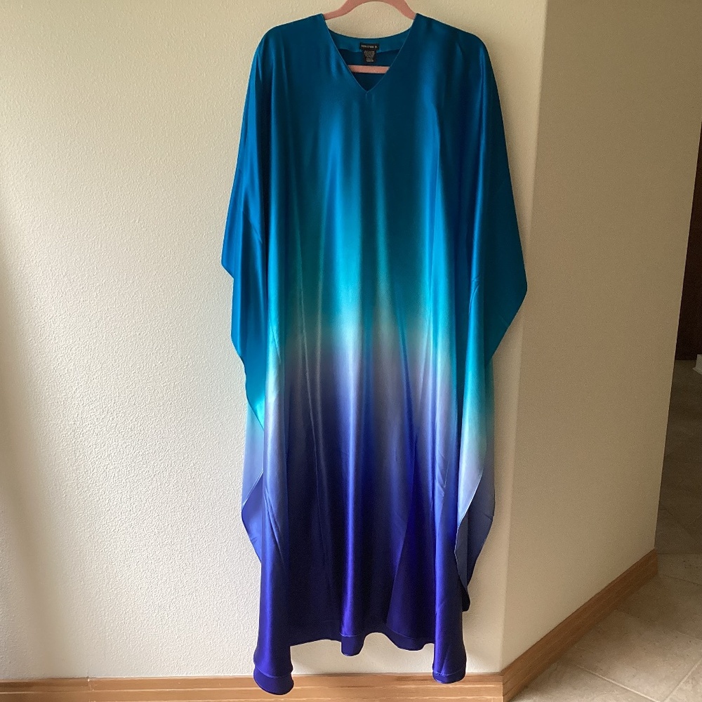 Gorgeous New Silk Kaftan In Shades of Lapis Lazuli Blue